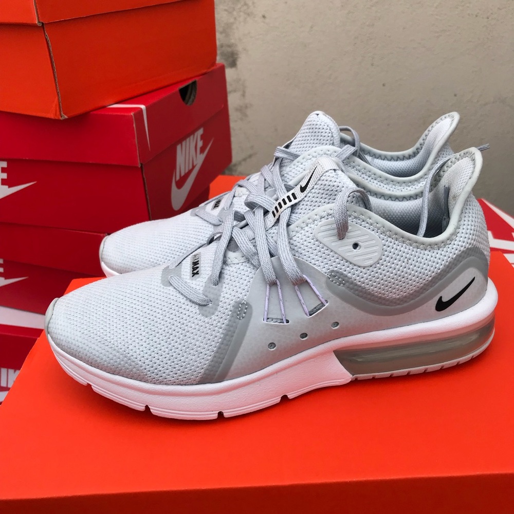 NIKE AIR MAX Sz 6y Equivalent women’s sz 7.5 - Picture 6 of 8